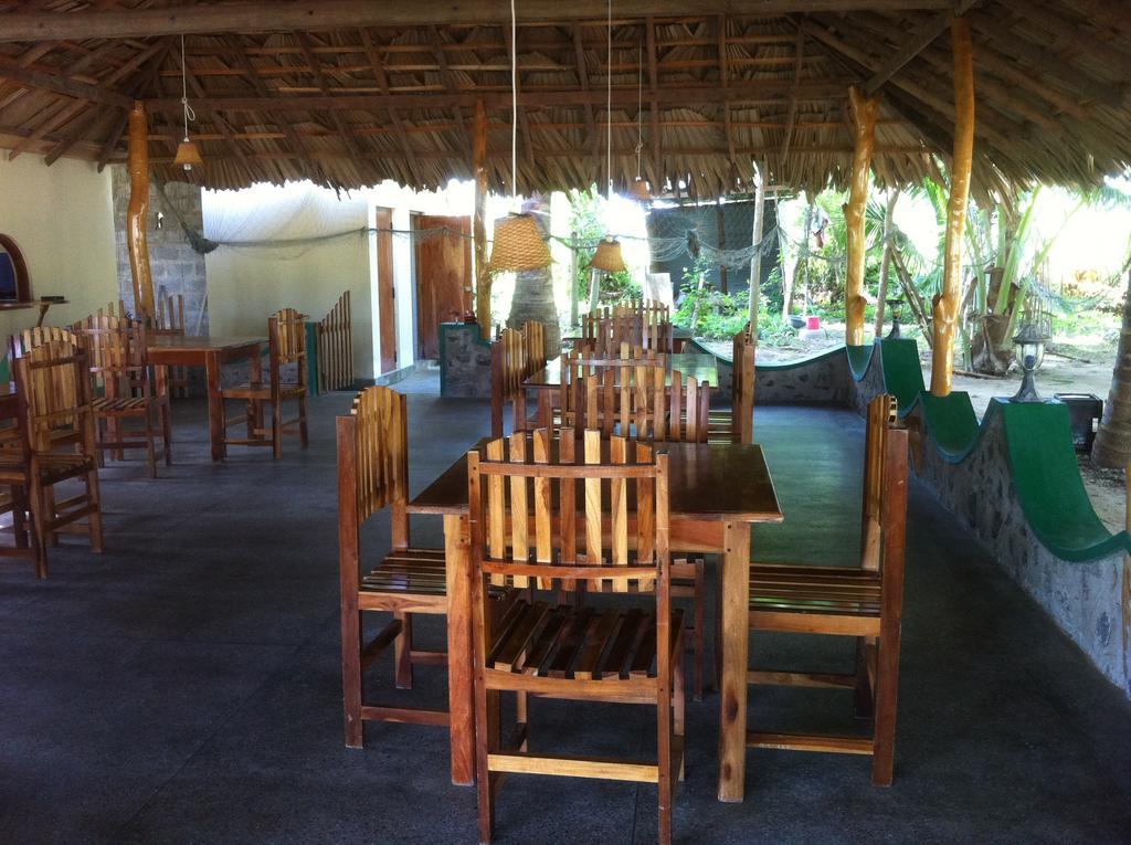 Fishermens Lodge & Restaurant Ranna Exterior foto
